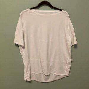 Lululemon Back in Action white short sleeve T-shirt